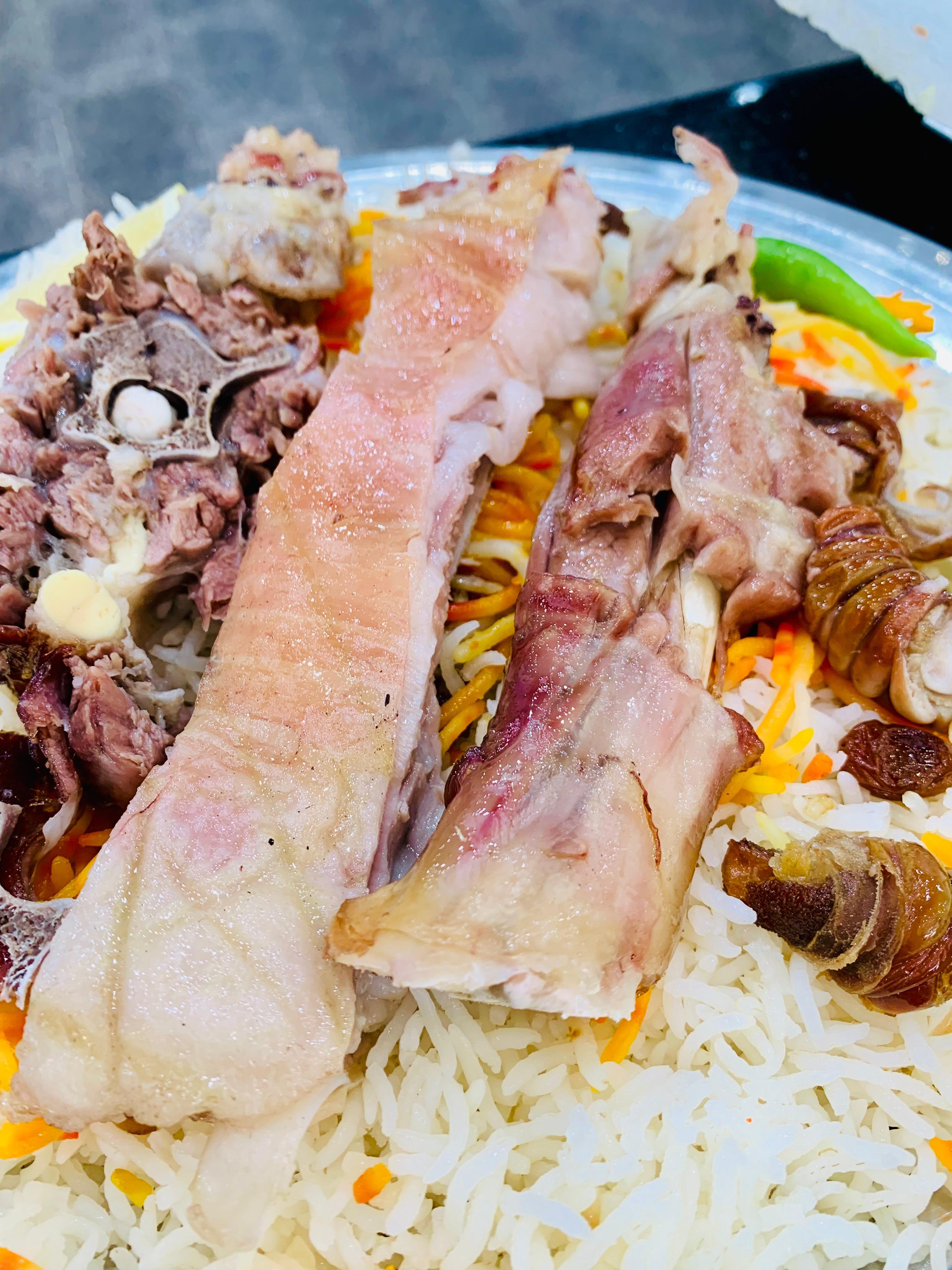 نفر رز بشاور